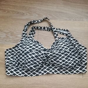 Ava & Viv Black and White Diamond Pattern Swimsuit Top